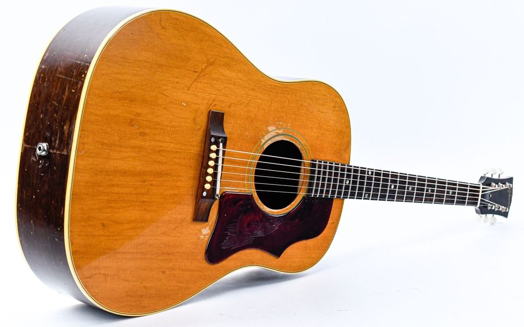 Gibson J50 1965-11.jpg