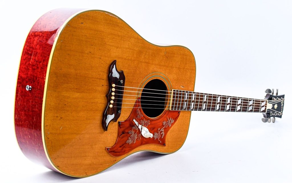 Gibson Dove 1968-12.jpg