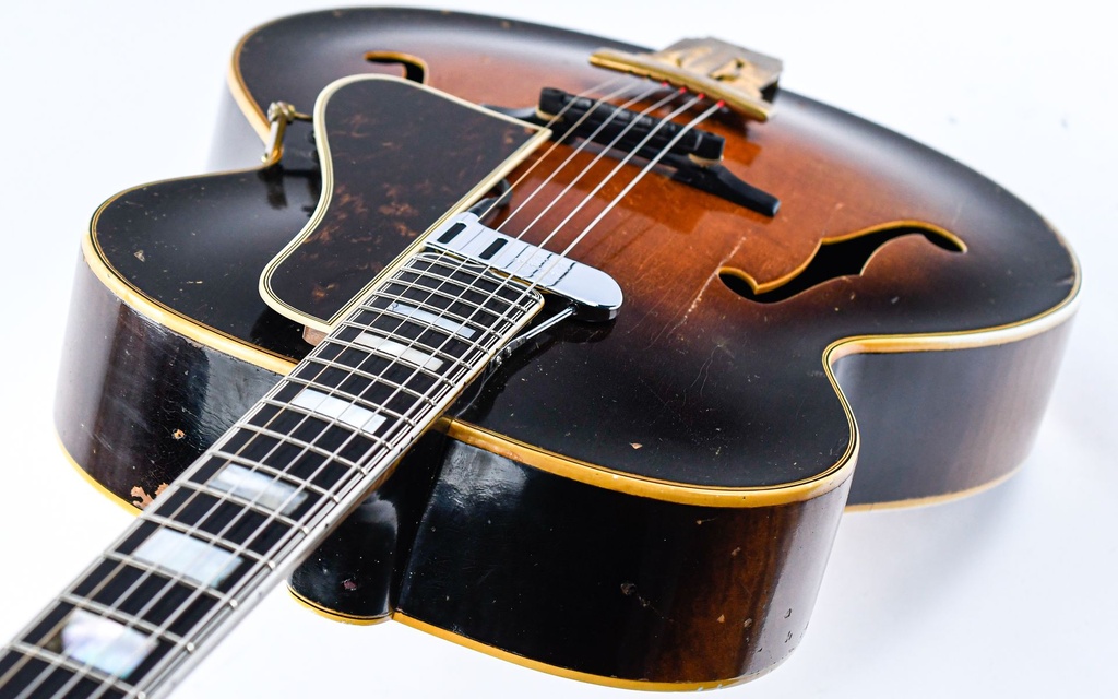 [A187] Gibson L5 1947 Sunburst-8.jpg