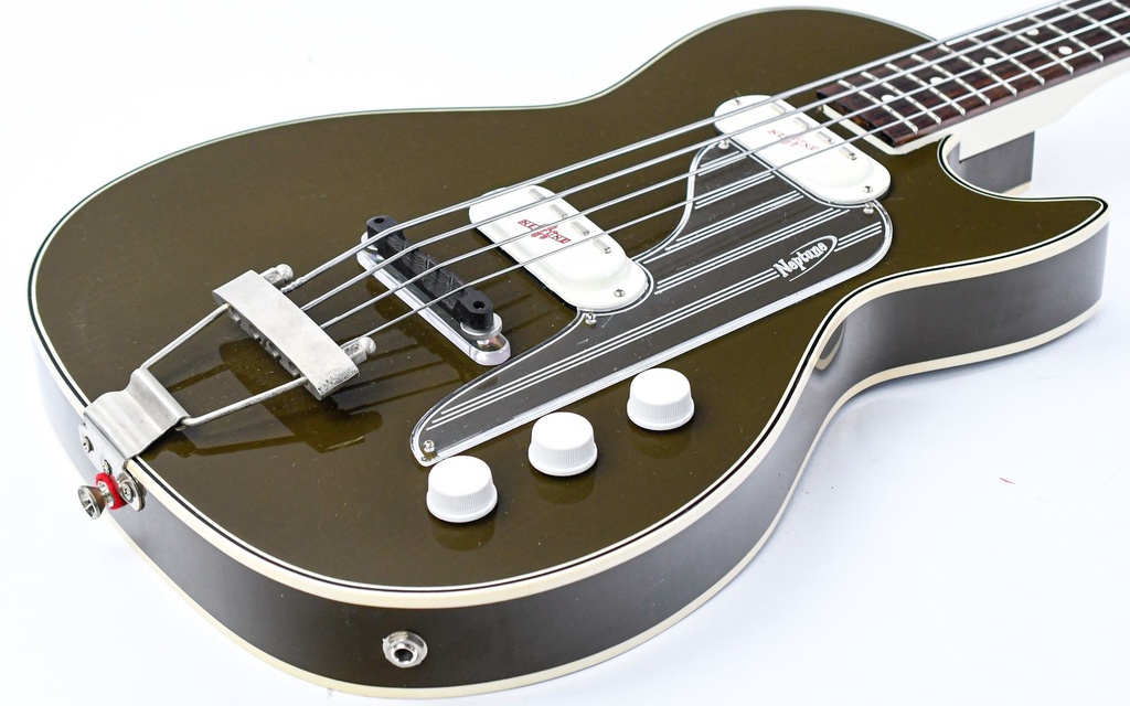 Gun Neptune Bass-12.jpg