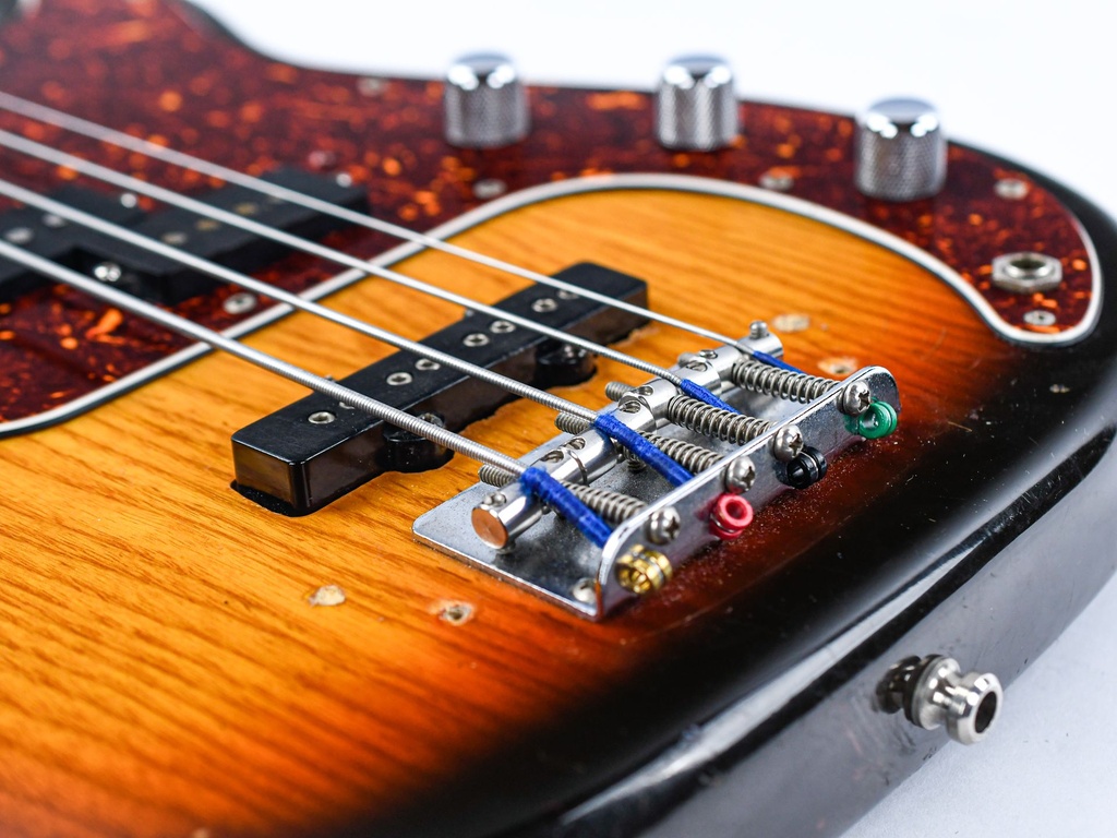 Fender Precision Bass Fretless  1978-10.jpg