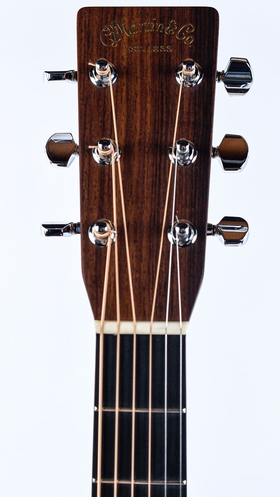 Martin HD28 2006-4.jpg