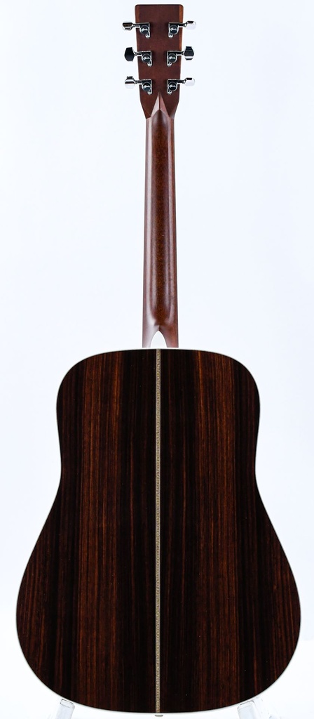 Martin HD28 2006-7.jpg