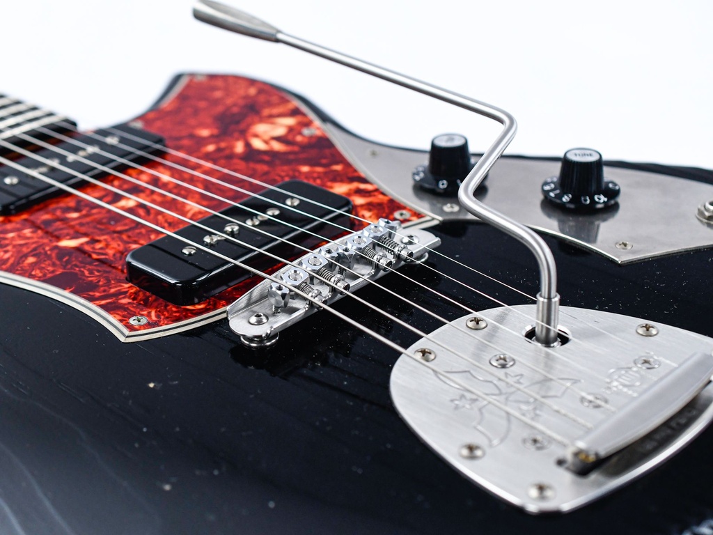 Novo Serus J Bull Black-12.jpg