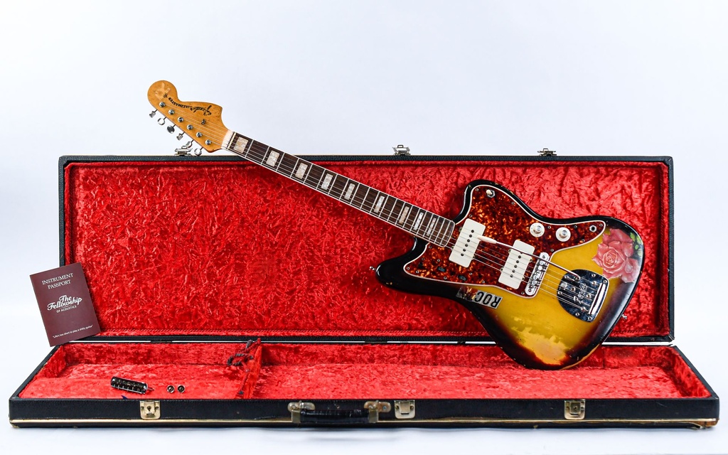 Fender Jazzmaster Sunburst 1966-1.jpg