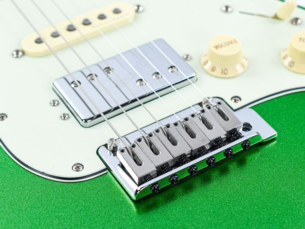[MX21149856] Fender Stratocaster Player Plus HSS 75th Ann. Candy Green 2021-10.jpg