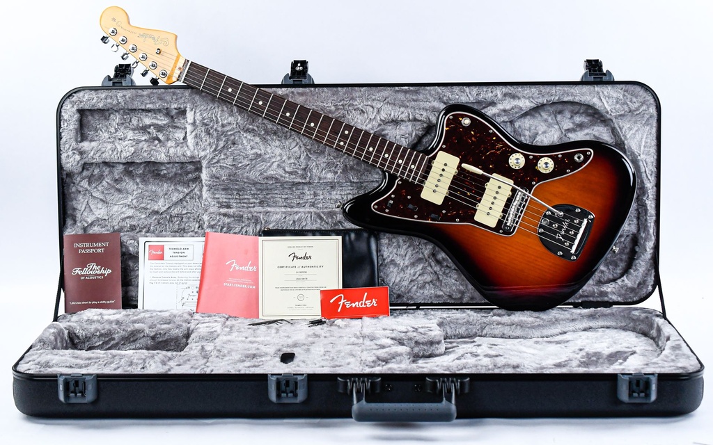 Fender Jazzmaster American Professional II Sunburst 2022-1.jpg