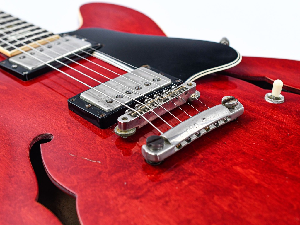 Gibson ES335 Cherry 1964-10.jpg