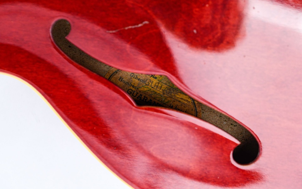 Gibson ES335 Cherry 1964-11.jpg