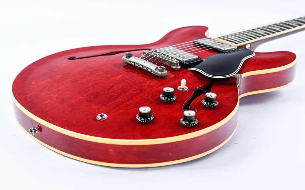 Gibson ES335 Cherry 1964-12.jpg