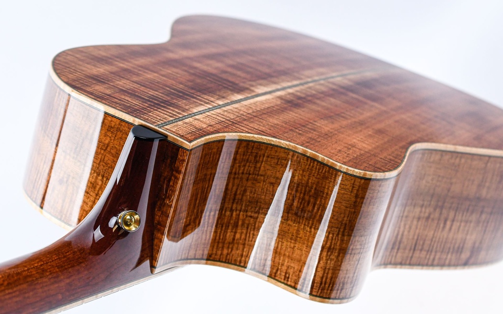 Huss & Dalton CM Custom Australian Blackwood 2011-9.jpg