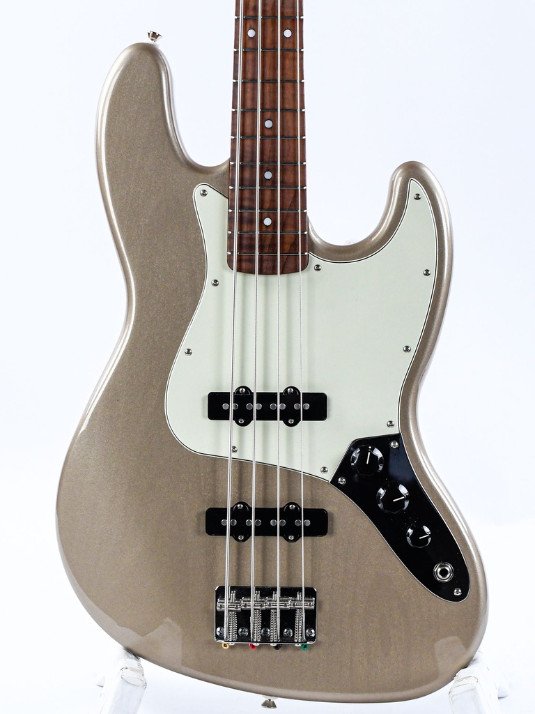 Robin Baard Imperial 4 String Champagne Sparkle-3.jpg