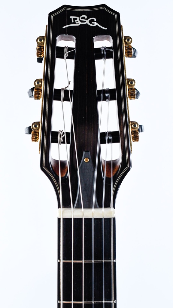 BSG OM32CF Crossover Nylon Madagascar Rosewood Spruce 2022-4.jpg