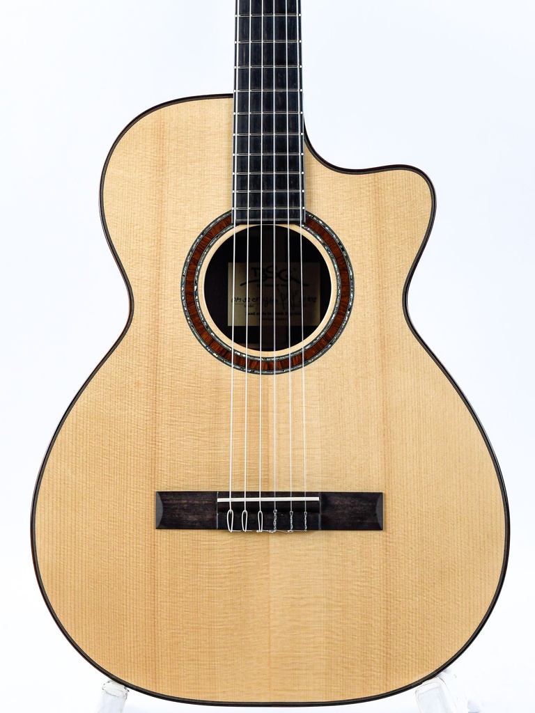 BSG OM32CF Crossover Nylon Madagascar Rosewood Spruce 2022-3.jpg