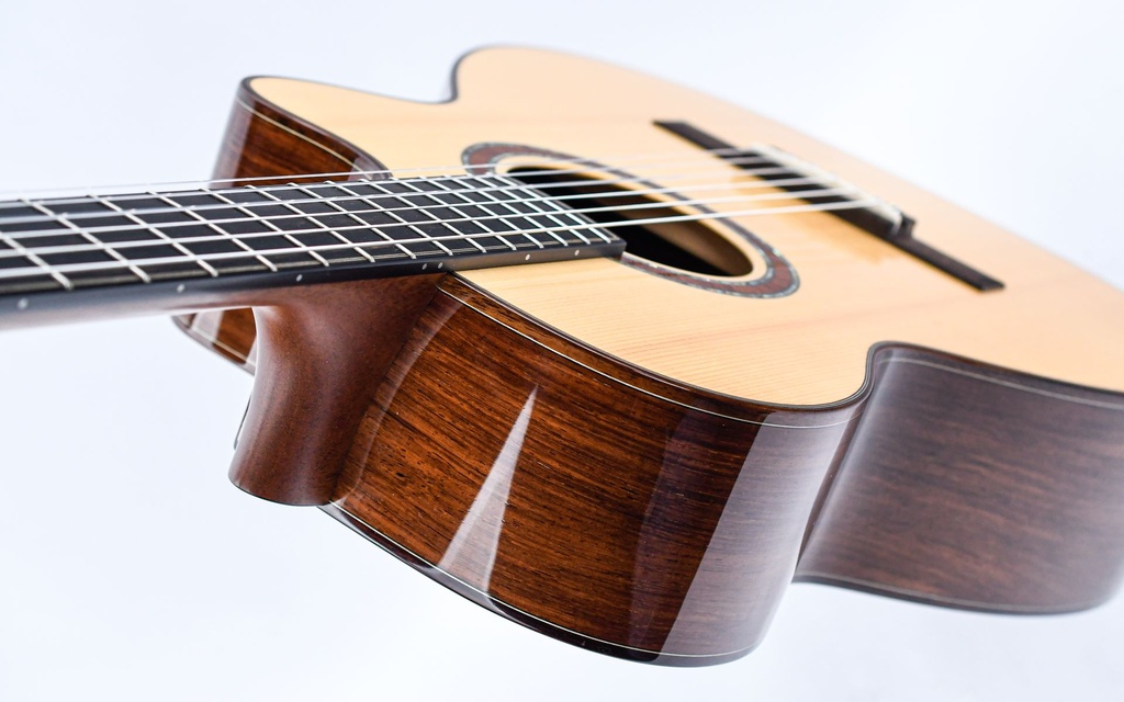 BSG OM32CF Crossover Nylon Madagascar Rosewood Spruce 2022-8.jpg