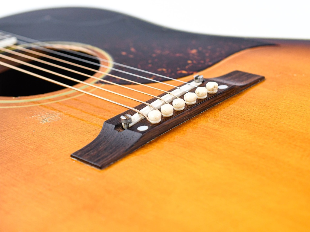 Gibson Southern Jumbo Spruce Mahogany Sunburst 1966-10.jpg
