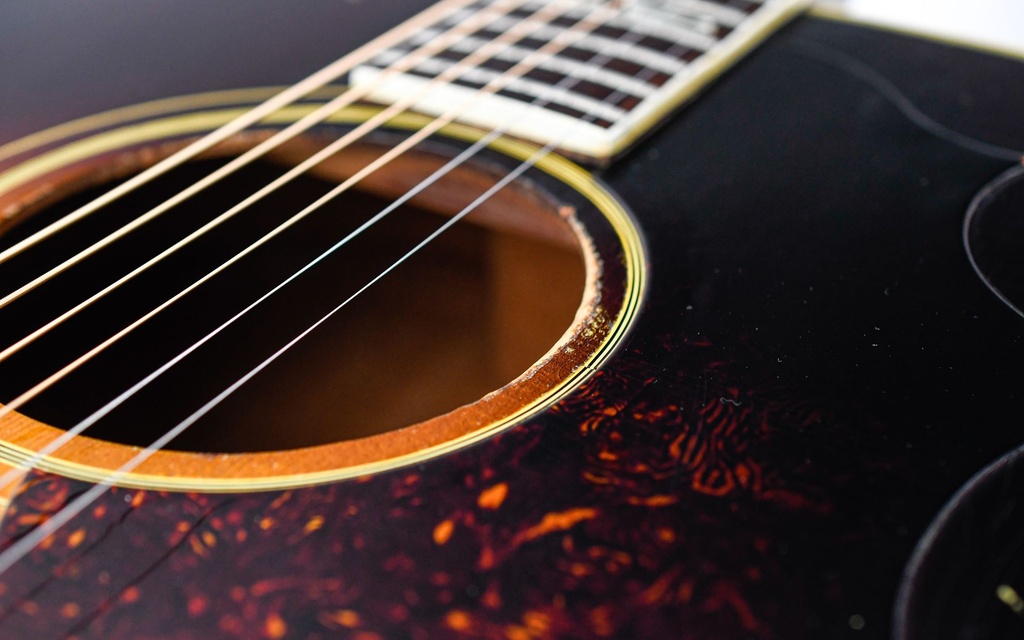 Gibson Southern Jumbo Spruce Mahogany Sunburst 1966-11.jpg