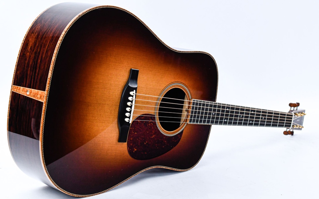 Bourgeois DB Signature Deluxe D Madagascar Rosewood - Aged Tone Adirondack Spruce-11.jpg