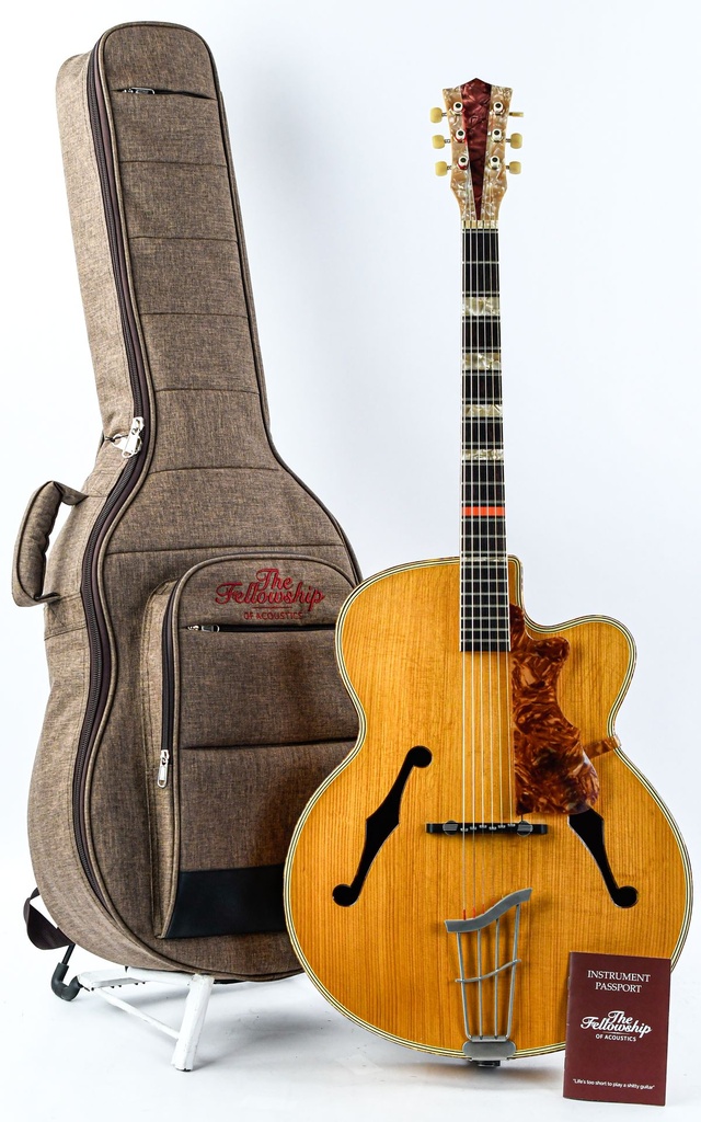 Rodebald Hoyer 17 inch Archtop Natural 1959-1.jpg