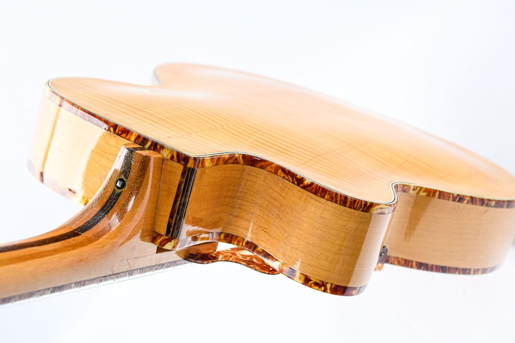 Rodebald Hoyer 17 inch Archtop Natural 1959-9.jpg
