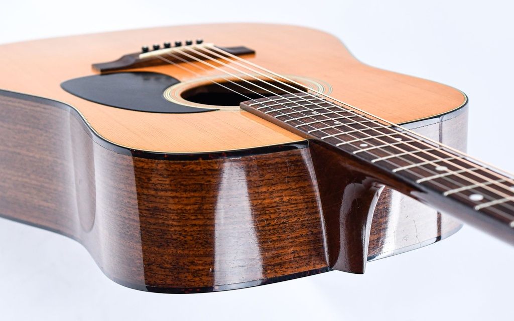 Martin D21 Custom Indian Rosewood Spruce 2005-8.jpg