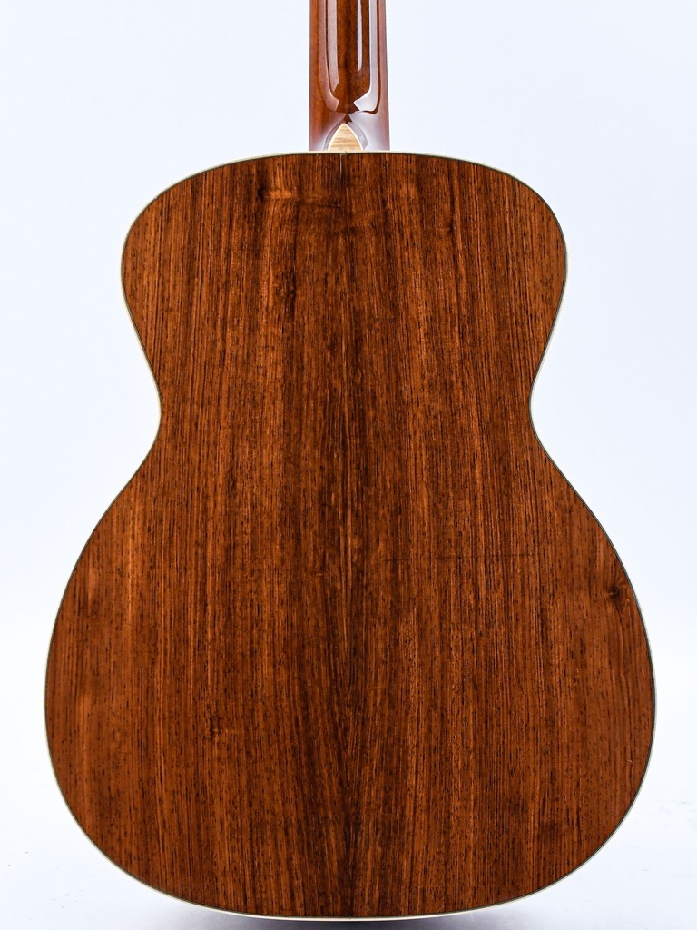 Rozawood RB57 OM Blues 2006-6.jpg