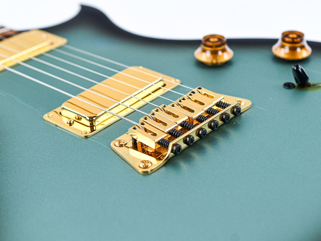Gibson Nighthawk Turquoise Navajo 1996-10.jpg