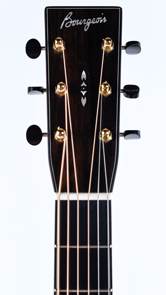 Bourgeois Touchstone Signature D Madagascar Rosewood Alaskan Sitka Spruce B-Stock-4.jpg