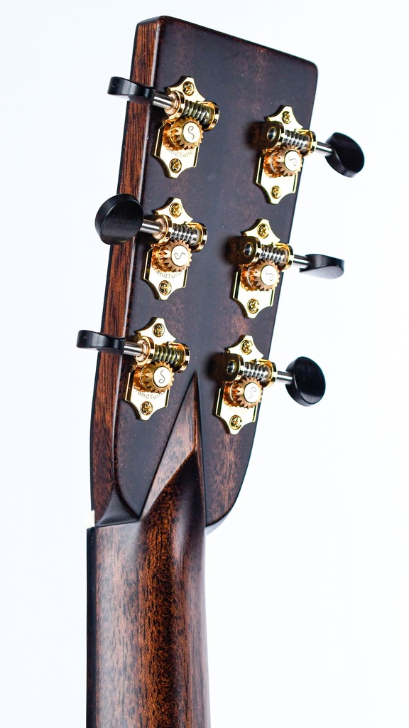Bourgeois Touchstone Signature D Madagascar Rosewood Alaskan Sitka Spruce B-Stock-5.jpg