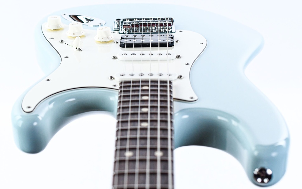 Suhr Classic S Antique Sonic Blue B-Stock-13.jpg