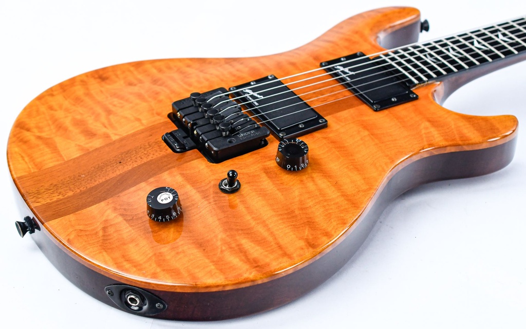 Epiphone Spotlight Trans Amber 1988-11.jpg