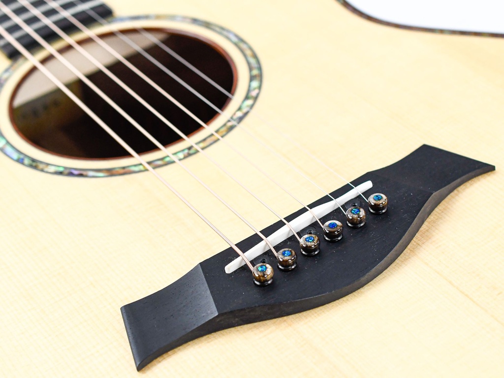 [1209132167] Taylor Custom GA NAMM Ltd Figured Blackwood Adirondack 2022-10.jpg