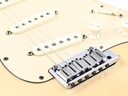 Fender Stratocaster Jeff beck Olympic White 2007-10.jpg