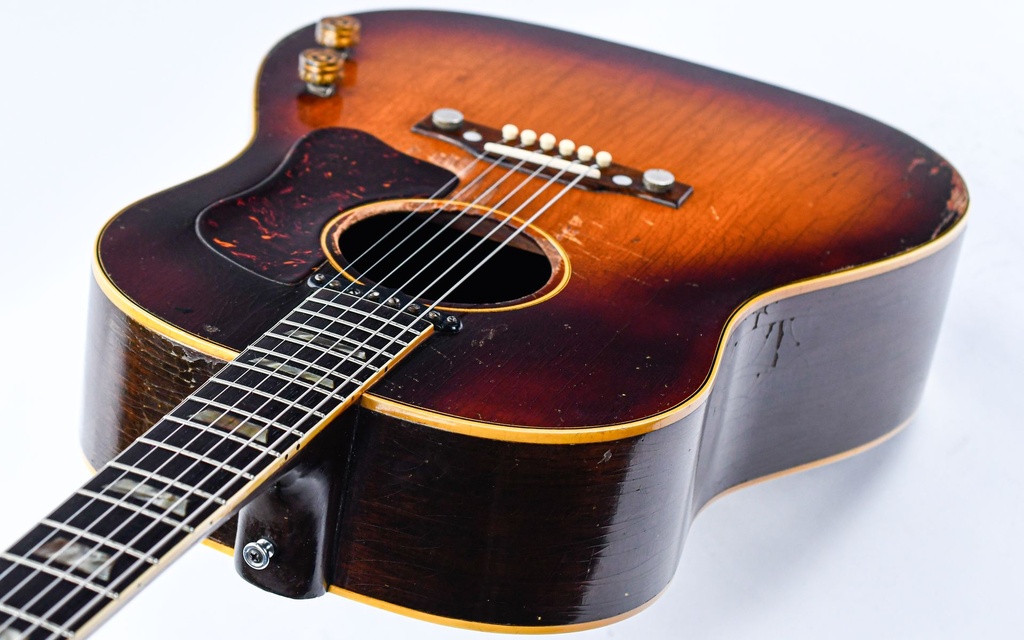 Gibson J160e 1954-8.jpg