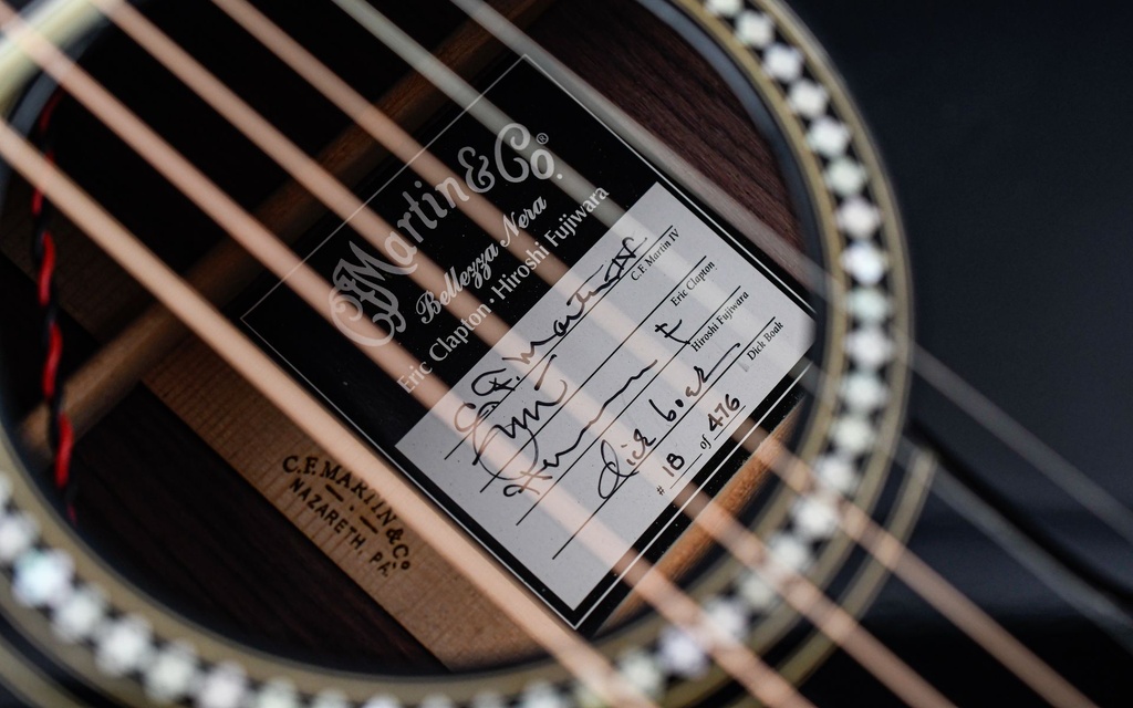 Martin 00028 Belezza Nera Eric Clapton 18 of 476 2004-13.jpg