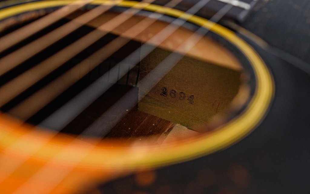 Gibson Southern Jumbo 1944-12.jpg