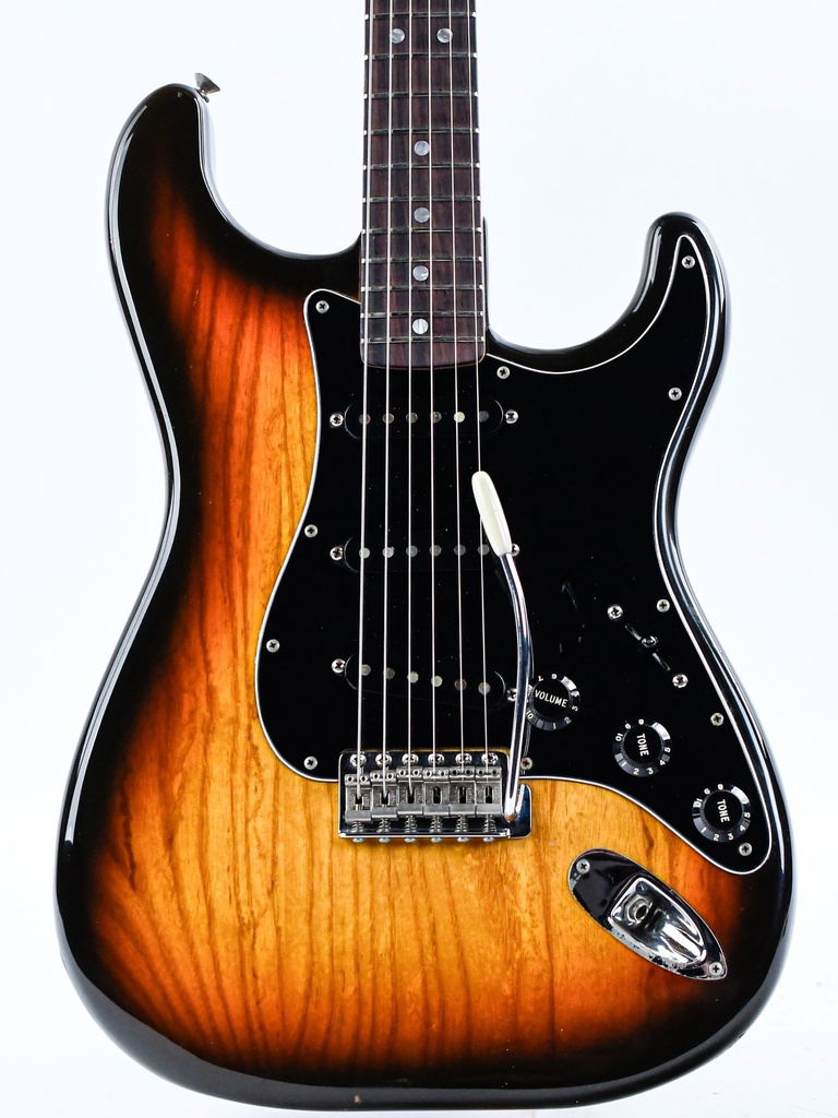 Fender Stratocaster Sunburst RW 1979-3.jpg