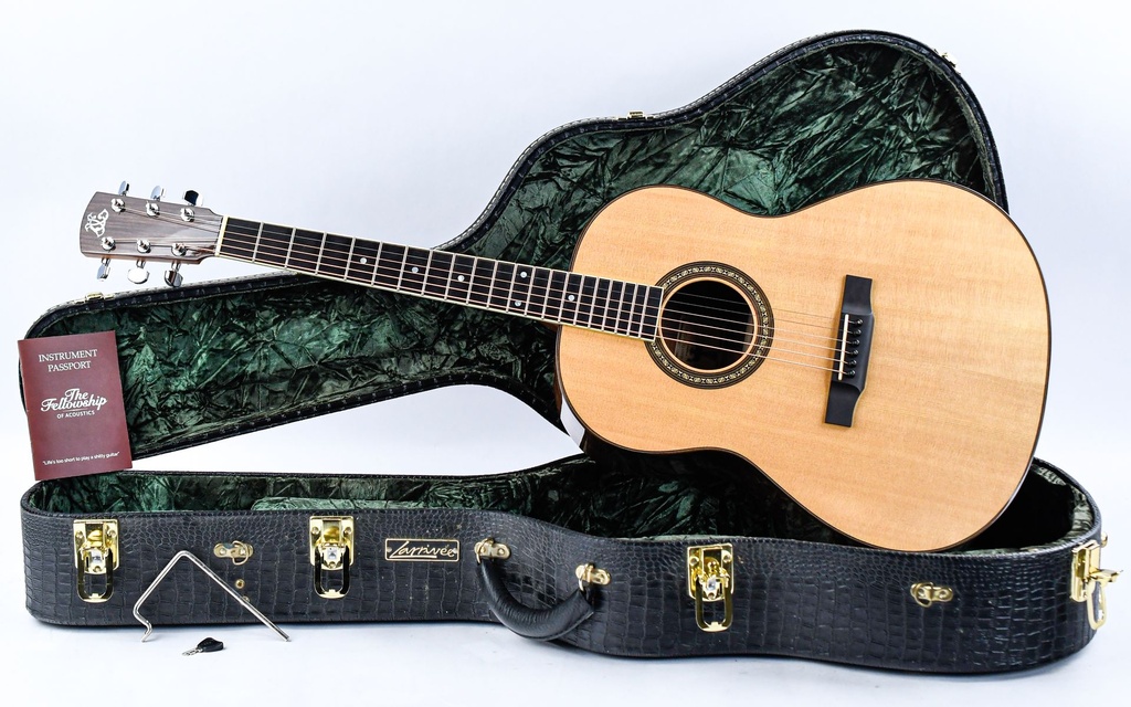 Larrivee JCL 40th Anniversary Limited Edition Reissue 2007-1.jpg