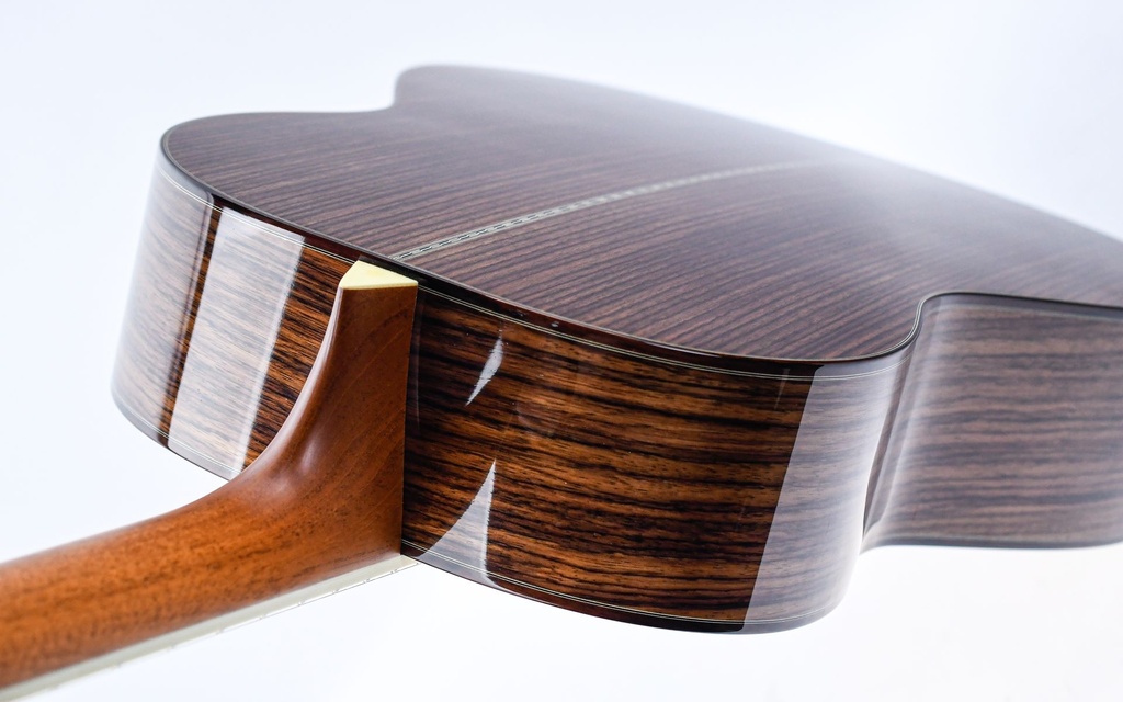Larrivee JCL 40th Anniversary Limited Edition Reissue 2007-9.jpg