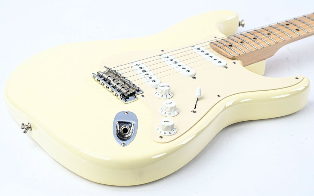 [US11196611] Fender Eric Clapton Stratocaster Olympic White 2011-11.jpg