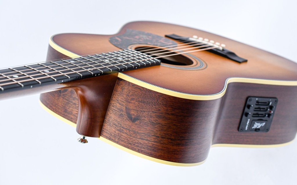 Maton EBG808 Nashville Amber Burst 2024-8.jpg