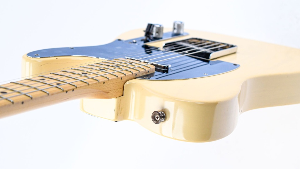 Fender Highway One Texas Telecaster Honey Blonde 2004-8.jpg