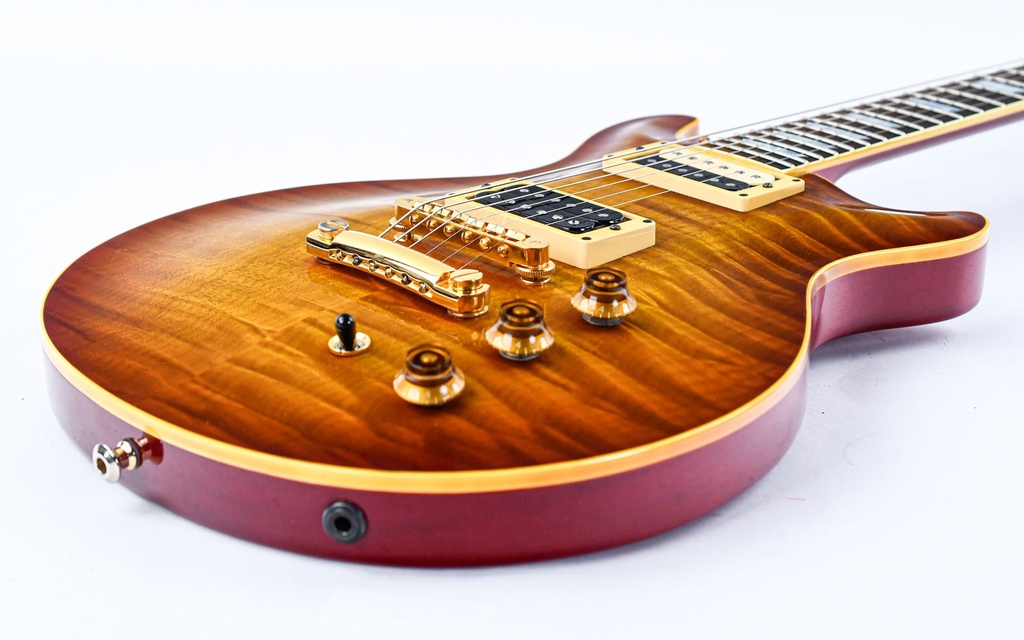 Hamer Sunburst Quilted Maple Top 1991-11.jpg