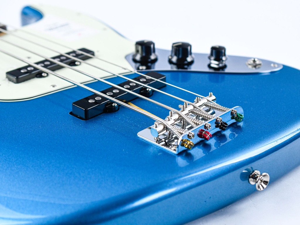 Fender MIJ Traditional 60s Jazz Bass Lake Placid Blue B-stock-10.jpg