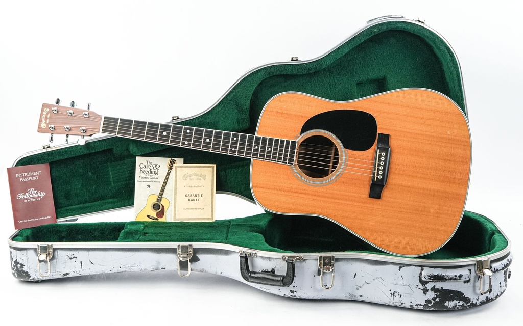 Martin D35 2005-1.jpg