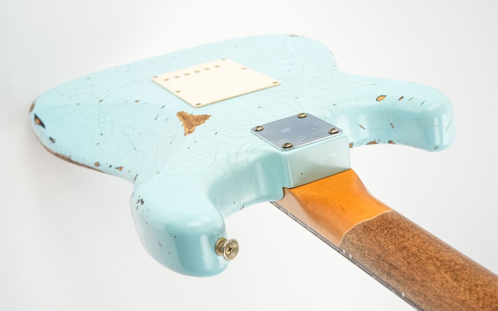 Del Tone 60s S Style Daphne Blue Over Sunburst Heavy Aged-10.jpg