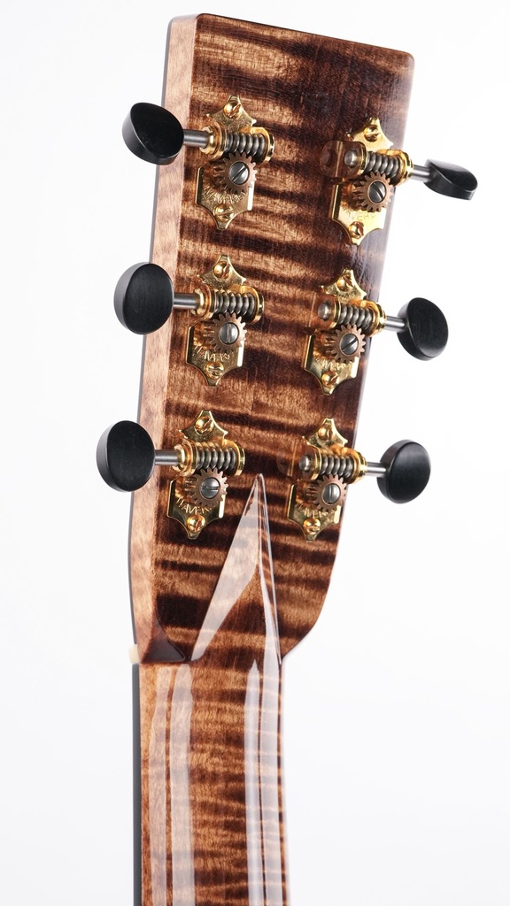 Bourgeois Custom Country Boy Deluxe 00 Adirondack Walnut 2015-6.jpg