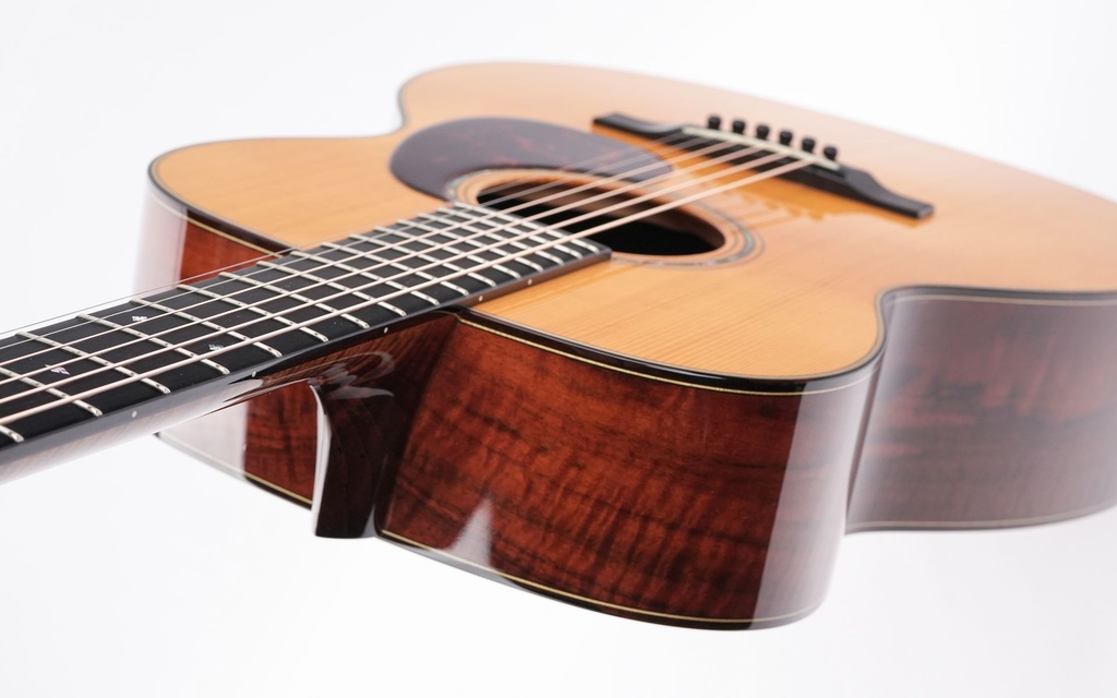 Bourgeois Custom Country Boy Deluxe 00 Adirondack Walnut 2015-9.jpg