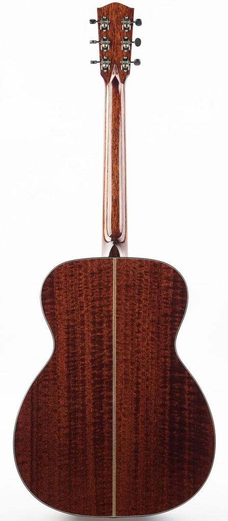Eastman OM Luthier Quilted Sapele European Spruce 2023-7.jpg