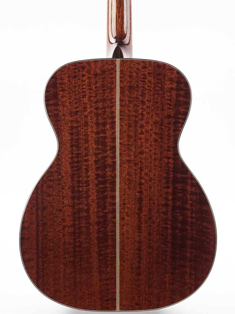 Eastman OM Luthier Quilted Sapele European Spruce 2023-6.jpg